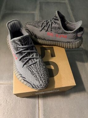 Yeezy/Adidas Grey Knit Sneakers
